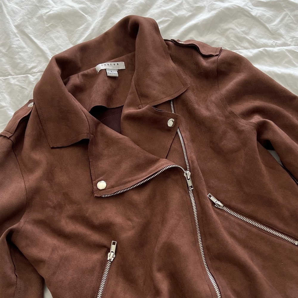 Brown suede jacket 🤎